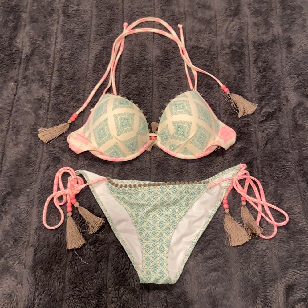 Victoria’s Secret Bikini